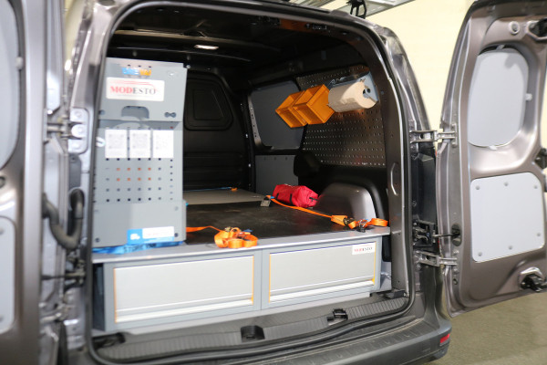 Renault Kangoo 1.5 Blue dCi 115 Extra L2 Automaat StoreVan inrichting