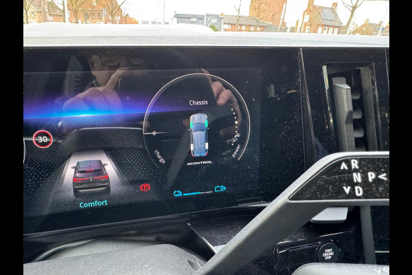 Renault Austral E-Tech Full Hybrid 200 Iconic Esprit Alpine / 4 Control / Head-up