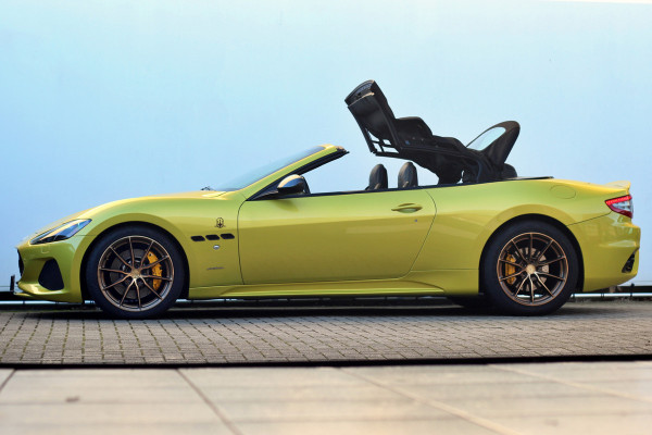 Maserati GranCabrio 4.7 Sport | AM Kleur | 1-1 | Carbon | Carplay