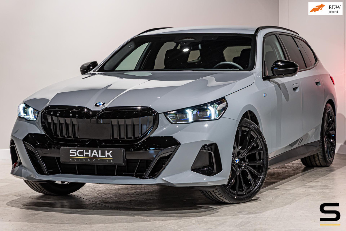 BMW 5 Serie Touring 520i|M-sport|Fisc€70.000|H&K|E-trekhaak|