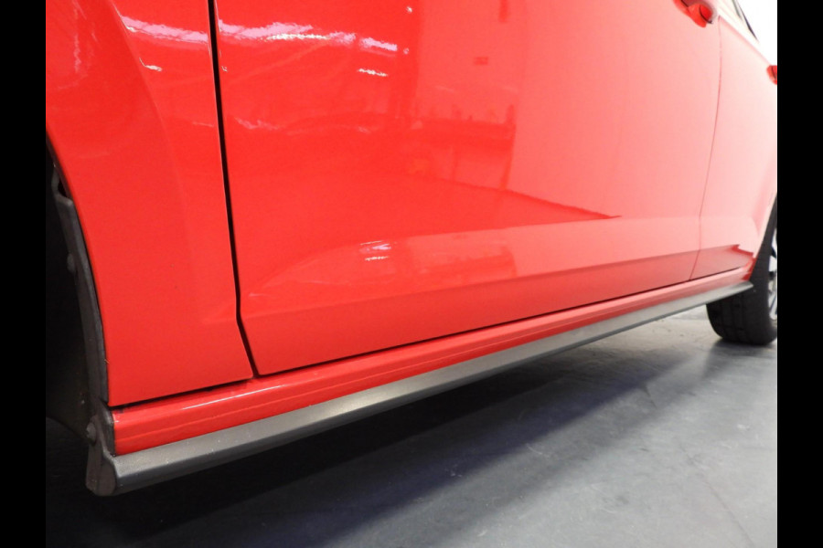 Volkswagen Polo 1.0 MPI R-Line NAVI-APP/AIRCO/CRUISE/15"LMV!