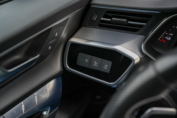 Audi A6 Avant 55 TFSI e quattro Competition S-Line B&O Pano