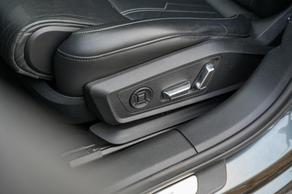 Audi A6 Avant 55 TFSI e quattro Competition S-Line B&O Pano