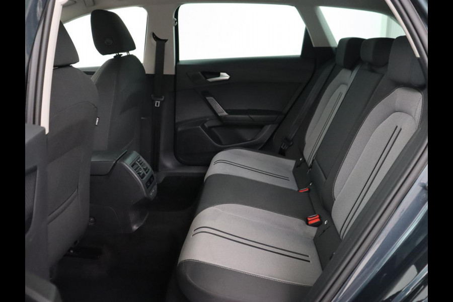 Seat Leon 1.0 TSI Style Intens | Stoelverwarming | Adaptive cruise | Camera | Carplay | Stuurverwarming | Navigatie | Keyless | Parkeerhulp | Climate control | Bluetooth | Full LED