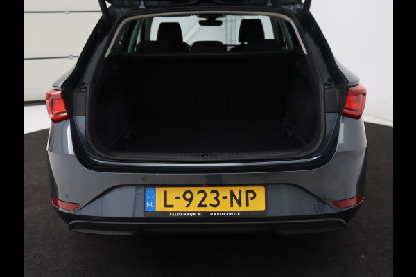 Seat Leon 1.0 TSI Style Intens | Stoelverwarming | Adaptive cruise | Camera | Carplay | Stuurverwarming | Navigatie | Keyless | Parkeerhulp | Climate control | Bluetooth | Full LED