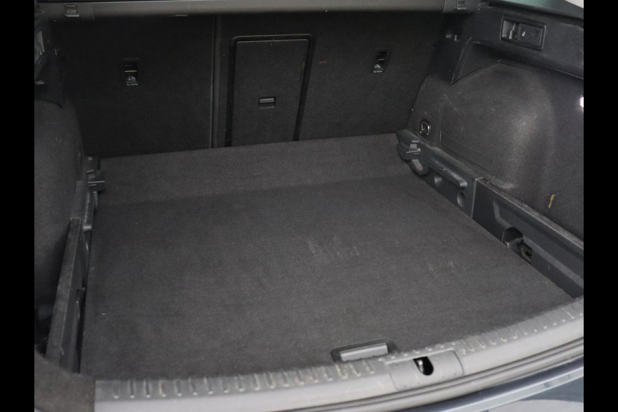 Seat Leon 1.0 TSI Style Intens | Stoelverwarming | Adaptive cruise | Camera | Carplay | Stuurverwarming | Navigatie | Keyless | Parkeerhulp | Climate control | Bluetooth | Full LED