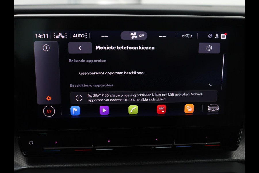 Seat Leon 1.0 TSI Style Intens | Stoelverwarming | Adaptive cruise | Camera | Carplay | Stuurverwarming | Navigatie | Keyless | Parkeerhulp | Climate control | Bluetooth | Full LED