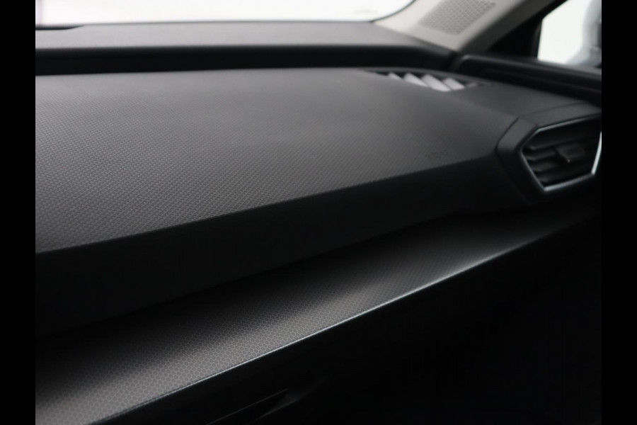 Seat Leon 1.0 TSI Style Intens | Stoelverwarming | Adaptive cruise | Camera | Carplay | Stuurverwarming | Navigatie | Keyless | Parkeerhulp | Climate control | Bluetooth | Full LED