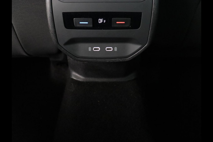 Seat Leon 1.0 TSI Style Intens | Stoelverwarming | Adaptive cruise | Camera | Carplay | Stuurverwarming | Navigatie | Keyless | Parkeerhulp | Climate control | Bluetooth | Full LED