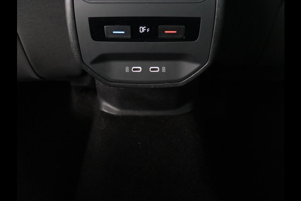 Seat Leon 1.0 TSI Style Intens | Stoelverwarming | Adaptive cruise | Camera | Carplay | Stuurverwarming | Navigatie | Keyless | Parkeerhulp | Climate control | Bluetooth | Full LED