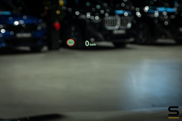 BMW X1 XDrive25e High Executive|NAP|1eig|Pano|HUD|Trekhaak