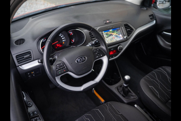 Kia Picanto 1.0 CVVT ComfortPlusLine Navigator / Camera / Trekhaak / Climate control / Cruise control