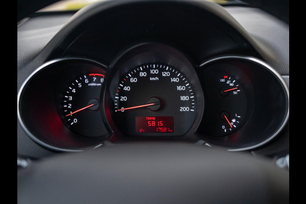 Kia Picanto 1.0 CVVT ComfortPlusLine Navigator / Camera / Trekhaak / Climate control / Cruise control