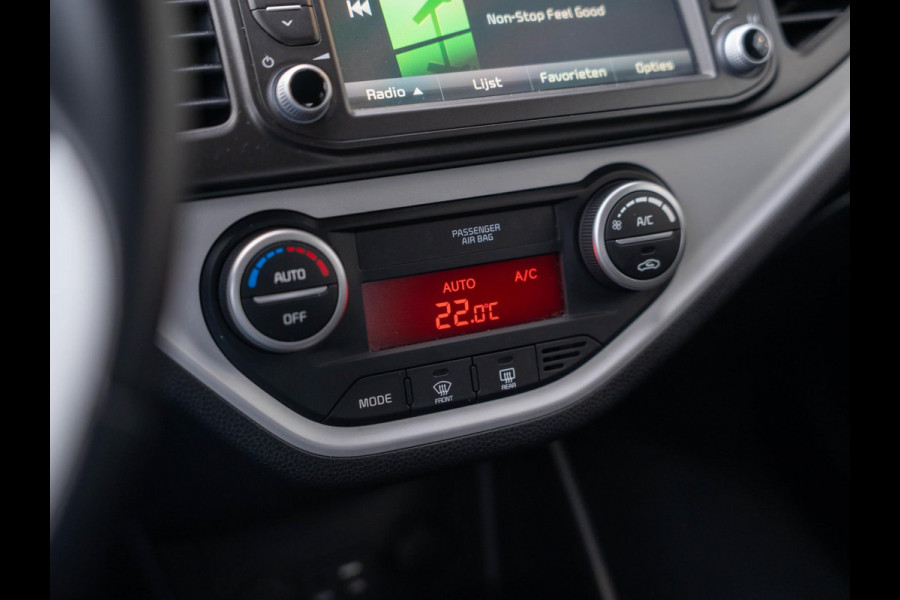 Kia Picanto 1.0 CVVT ComfortPlusLine Navigator / Camera / Trekhaak / Climate control / Cruise control