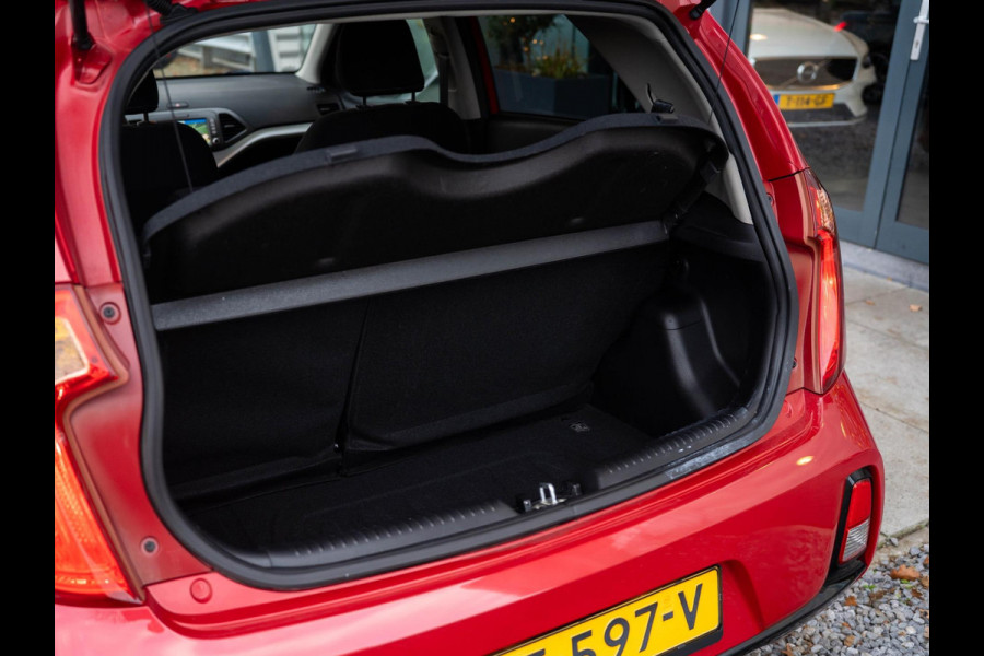 Kia Picanto 1.0 CVVT ComfortPlusLine Navigator / Camera / Trekhaak / Climate control / Cruise control