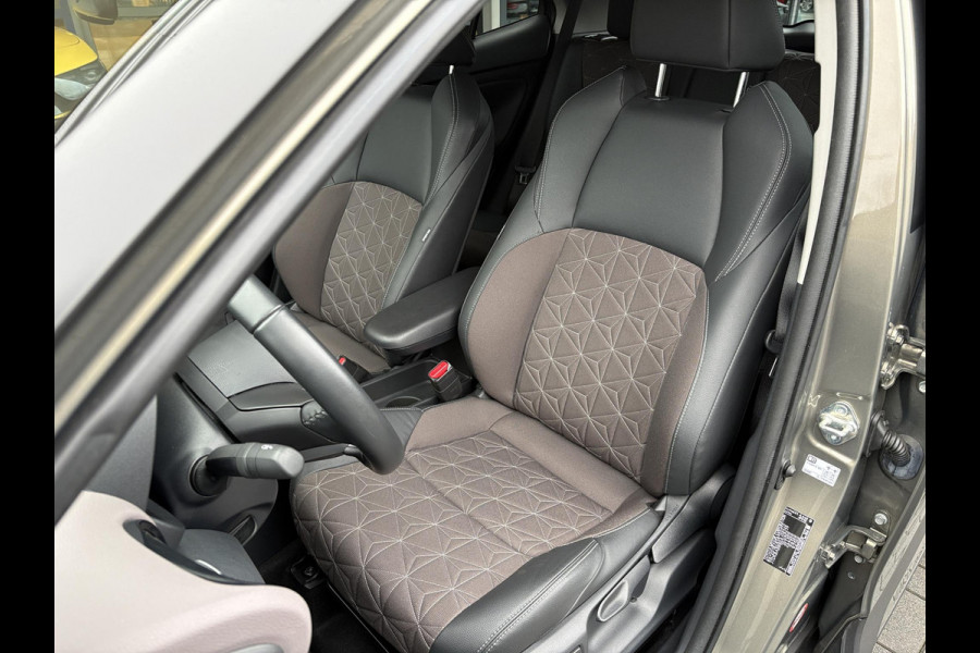 Toyota Yaris Cross 1.5 Hybrid Executive | Navigatie | Stoelverwarming | Adaptive cruise control