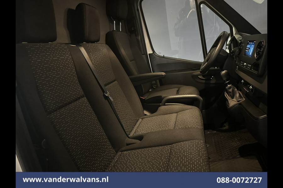 Mercedes-Benz Sprinter 317 CDI 170pk L2H1 Euro6 Airco | Camera | Navigatie | Apple Carplay | Cruisecontrol | Trekhaak Android Auto, Chauffeursstoel, Bijrijdersbank
