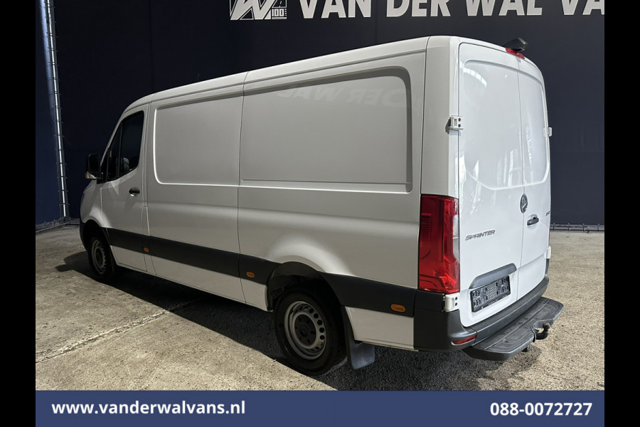 Mercedes-Benz Sprinter 317 CDI 170pk L2H1 Euro6 Airco | Camera | Navigatie | Apple Carplay | Cruisecontrol | Trekhaak Android Auto, Chauffeursstoel, Bijrijdersbank