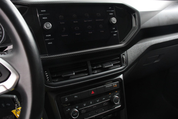 Volkswagen T-Cross 1.0 TSI 115pk DSG Life Plus | Navigatie | Apple Carplay/ Android Auto | Climate Control | Adaptive Cruise Control | Lane/Side Assist | Camera | Stoelverwarming |