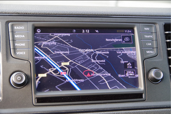 Volkswagen Crafter 35 2.0 TDI L3H3 140PK AUT. 3-ZITS, TREKHAAK, CAMERA, NAVI, CRUISE, AIRCO, NL AUTO, NAP