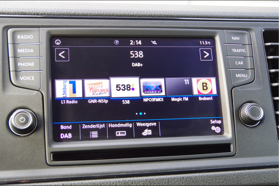 Volkswagen Crafter 35 2.0 TDI L3H3 140PK AUT. 3-ZITS, TREKHAAK, CAMERA, NAVI, CRUISE, AIRCO, NL AUTO, NAP