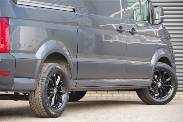 Volkswagen Crafter 35 2.0 TDI L3H3 140PK AUT. 3-ZITS, TREKHAAK, CAMERA, NAVI, CRUISE, AIRCO, NL AUTO, NAP