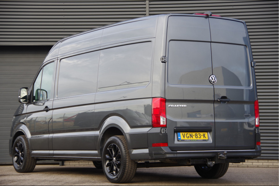 Volkswagen Crafter 35 2.0 TDI L3H3 140PK AUT. 3-ZITS, TREKHAAK, CAMERA, NAVI, CRUISE, AIRCO, NL AUTO, NAP