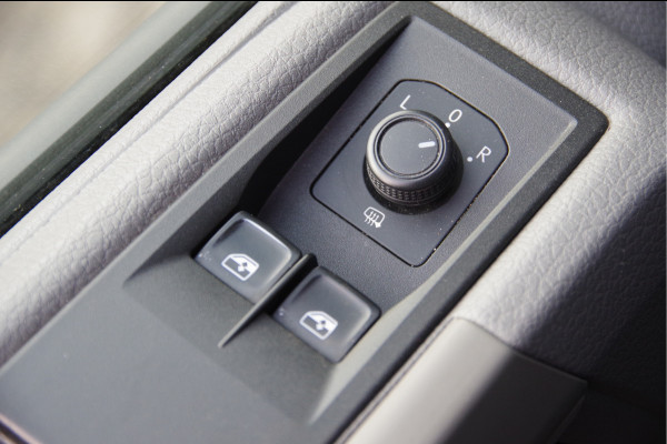 Volkswagen Crafter 35 2.0 TDI L3H3 140PK AUT. 3-ZITS, TREKHAAK, CAMERA, NAVI, CRUISE, AIRCO, NL AUTO, NAP