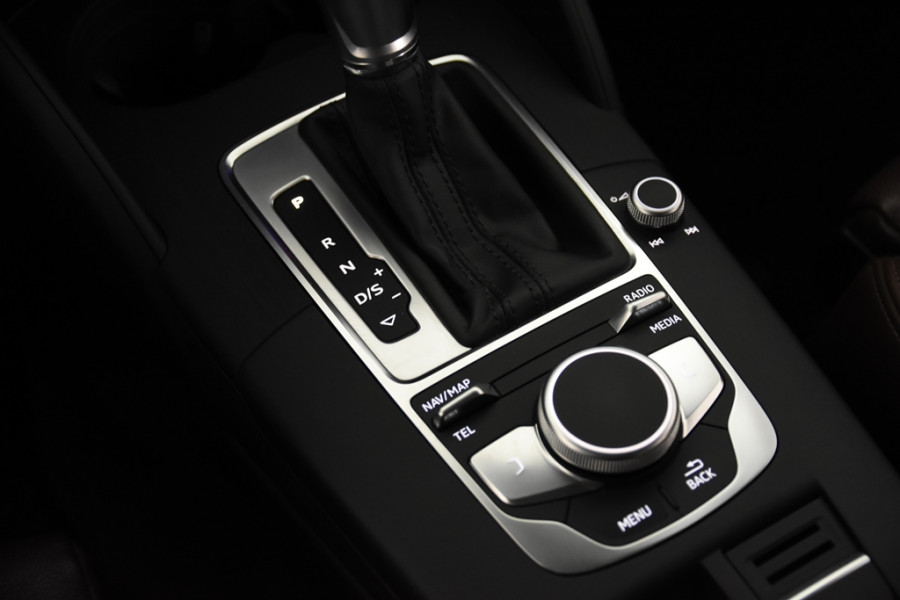 Audi A3 Limousine 1.5 TFSI CoD Sport *1ste Eigenaar*Leer*Trekhaak*