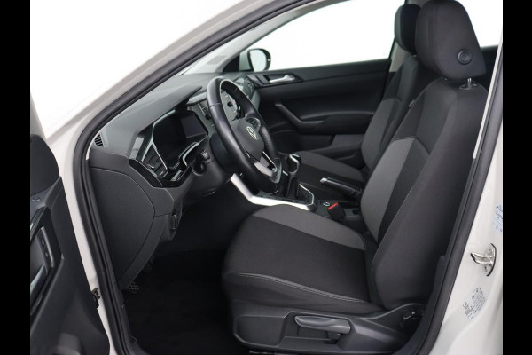 Volkswagen Taigo 1.0 TSI Life Business | Stoelverwarming | Trekhaak | Camera | Adaptive cruise | Navigatie | 17'' | Virtual Cockpit | Climate control | Bluetooth | Full LED | Parkeerhulp