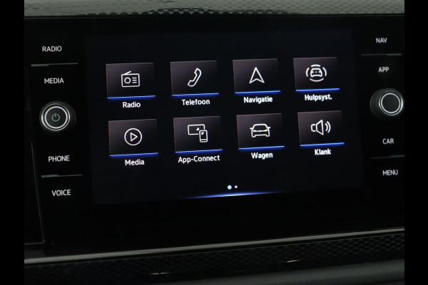 Volkswagen Taigo 1.0 TSI Life Business | Stoelverwarming | Trekhaak | Camera | Adaptive cruise | Navigatie | 17'' | Virtual Cockpit | Climate control | Bluetooth | Full LED | Parkeerhulp