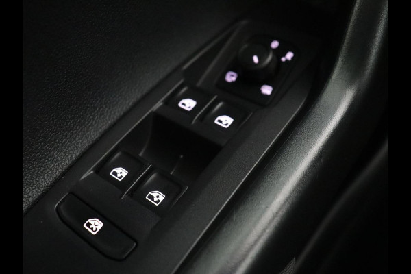 Volkswagen Taigo 1.0 TSI Life Business | Stoelverwarming | Trekhaak | Camera | Adaptive cruise | Navigatie | 17'' | Virtual Cockpit | Climate control | Bluetooth | Full LED | Parkeerhulp