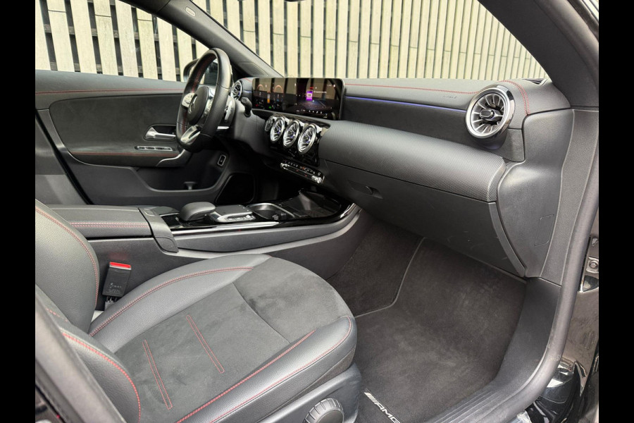 Mercedes-Benz CLA-Klasse 250 e AMG Line / Panodak / Sfeer