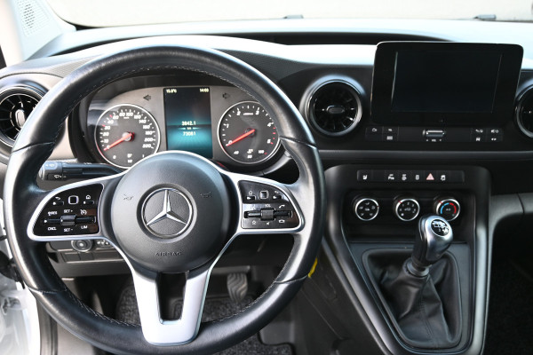 Mercedes-Benz Citan 110 CDI L1 Pro 3 Zitplaatsen, Camera, Trekhaak, Apple Carplay/Android Auto