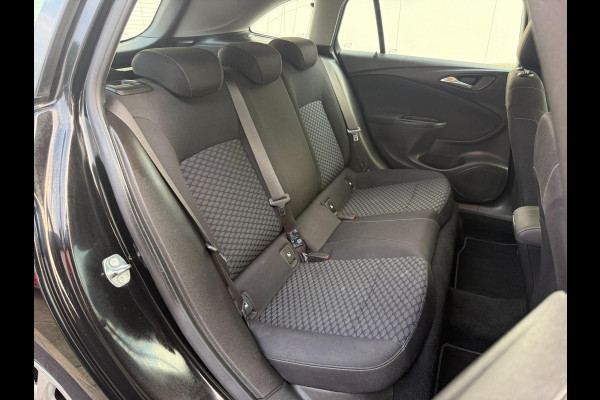 Opel Astra Sports Tourer 1.0 Online Edition | Parkeersensoren voor & achter | Cruise control | Climate control