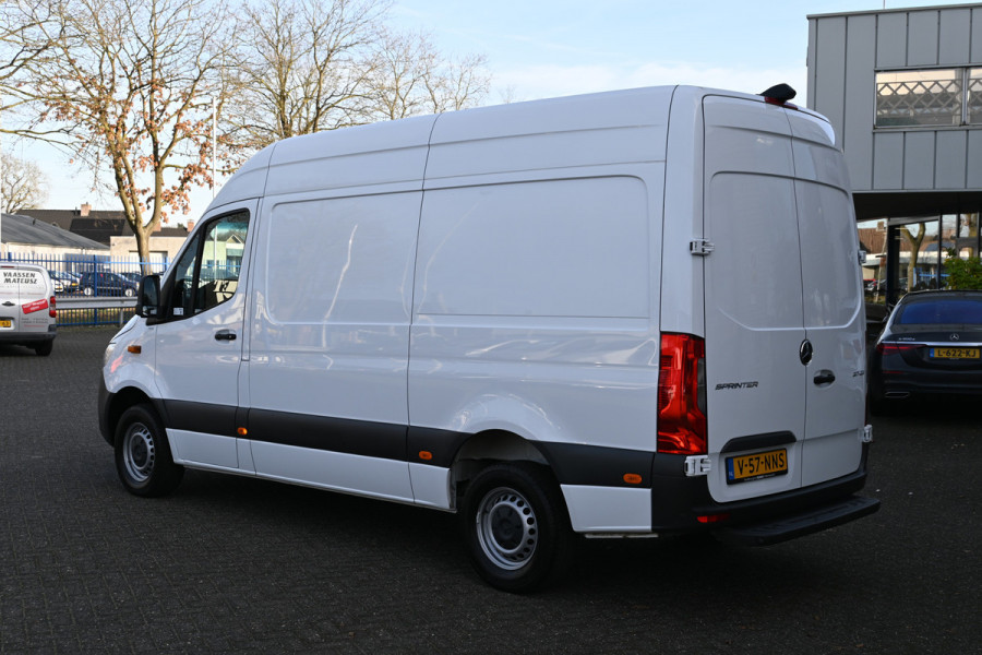 Mercedes-Benz Sprinter 317 CDI L2H2 360 Graden camera, Navigatie, Stoelverwarming