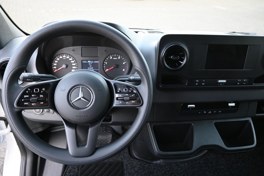 Mercedes-Benz Sprinter 317 CDI L2H2 360 Graden camera, Navigatie, Stoelverwarming