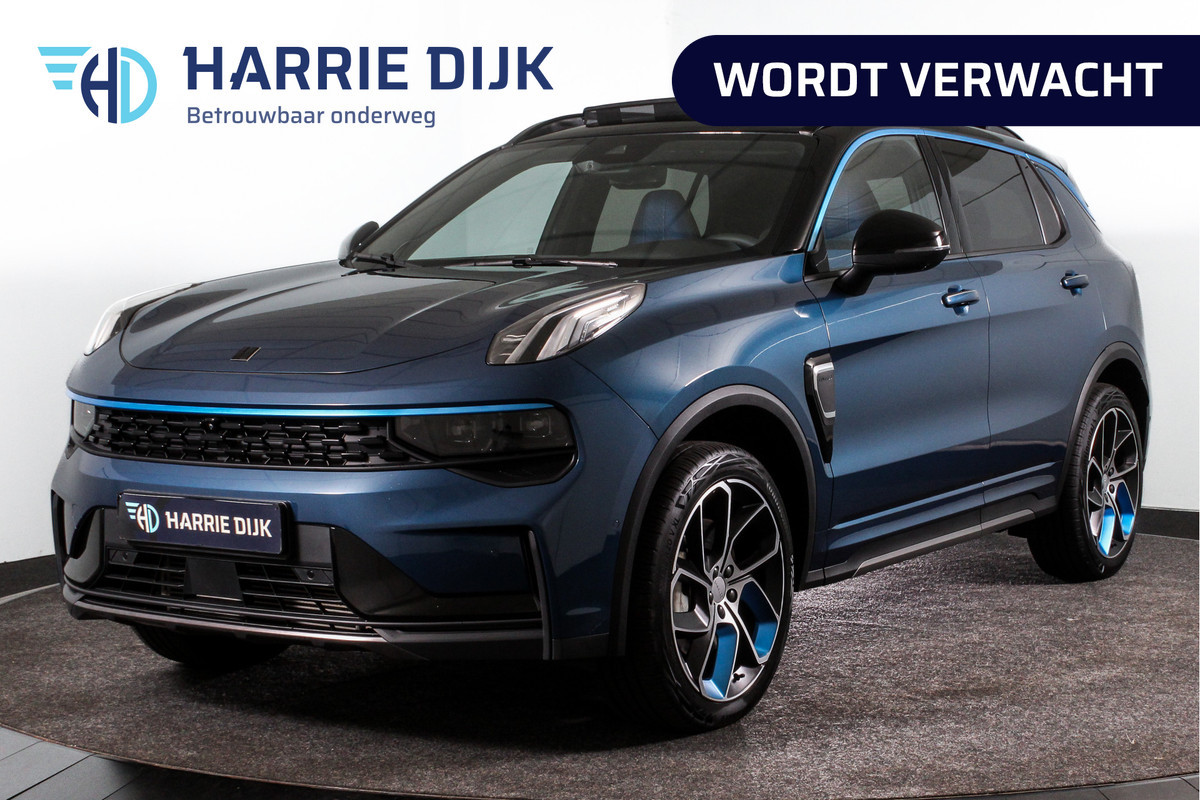 Lynk & Co 01 1.5 PHEV 261PK MY24 | 2x blauw | Donkere hemel | 7.4 kWh Boordlader | Stoel-+Stuurverw. |  360 Camera S/K-panodak | Adapt. Cruise | Memory |  | Elek. klep | LM 20" | 0000