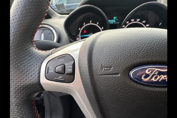 Ford Fiesta 1.0 EcoBoost Black Edition 140-PK / CLIMA / CRUISE / NAVI