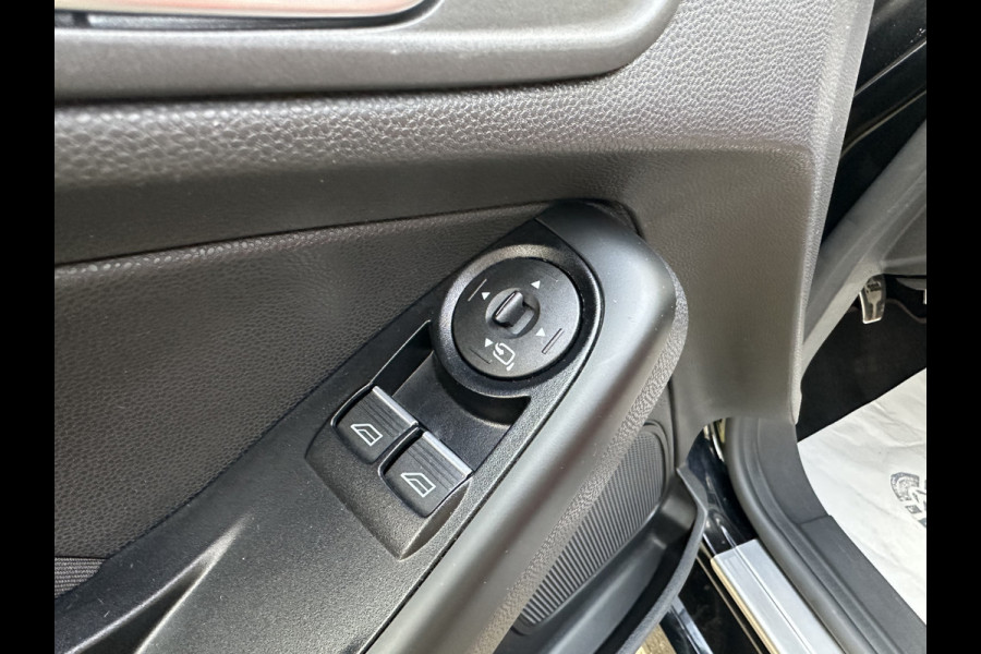 Ford Fiesta 1.0 EcoBoost Black Edition 140-PK / CLIMA / CRUISE / NAVI