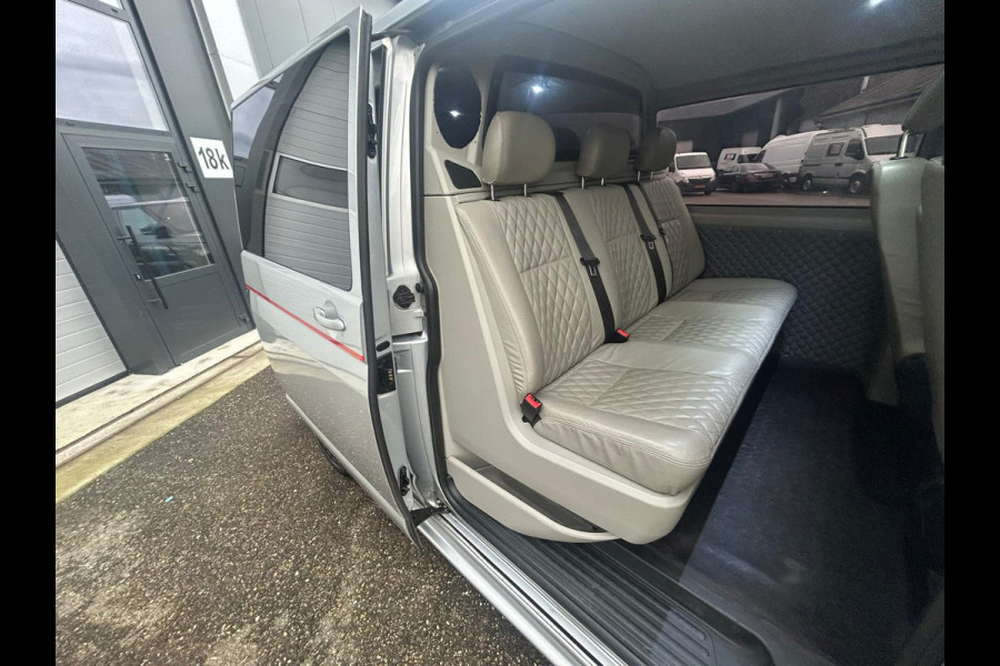 Volkswagen Transporter 2.0 TDI L2H1 DC Business Comfortline