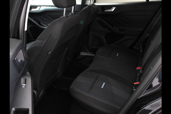 Ford Focus 1.0 EcoBoost 155pk Hybrid Automaat Active X | Navigatie | Apple Carplay/Android Auto | Climate Control | Camera | Parkeer sensoren | B&O | Dab | Led | Lichtmetalen velgen