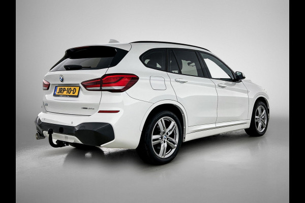 BMW X1 xDrive25e Exe. 221PK M Sport PLUG-In NAV | TREKHAAK | SFEERVERLICHTING