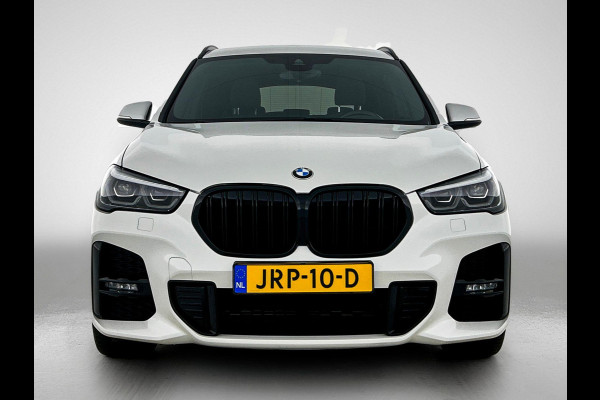 BMW X1 xDrive25e Exe. 221PK M Sport PLUG-In NAV | TREKHAAK | SFEERVERLICHTING