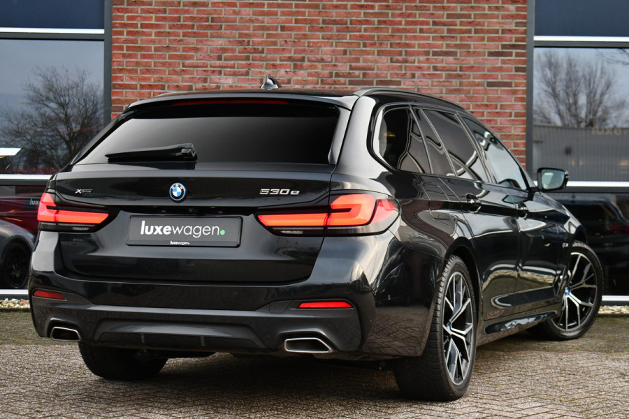 BMW 5 Serie Touring 530e xDrive M-Sport Pano ACC H/K HUD 19inch