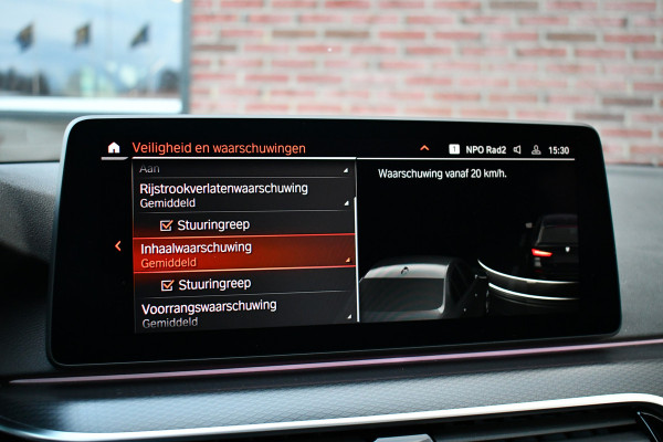 BMW 5 Serie Touring 530e xDrive M-Sport Pano ACC H/K HUD 19inch