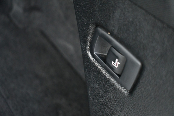 BMW 5 Serie Touring 530e xDrive M-Sport Pano ACC H/K HUD 19inch