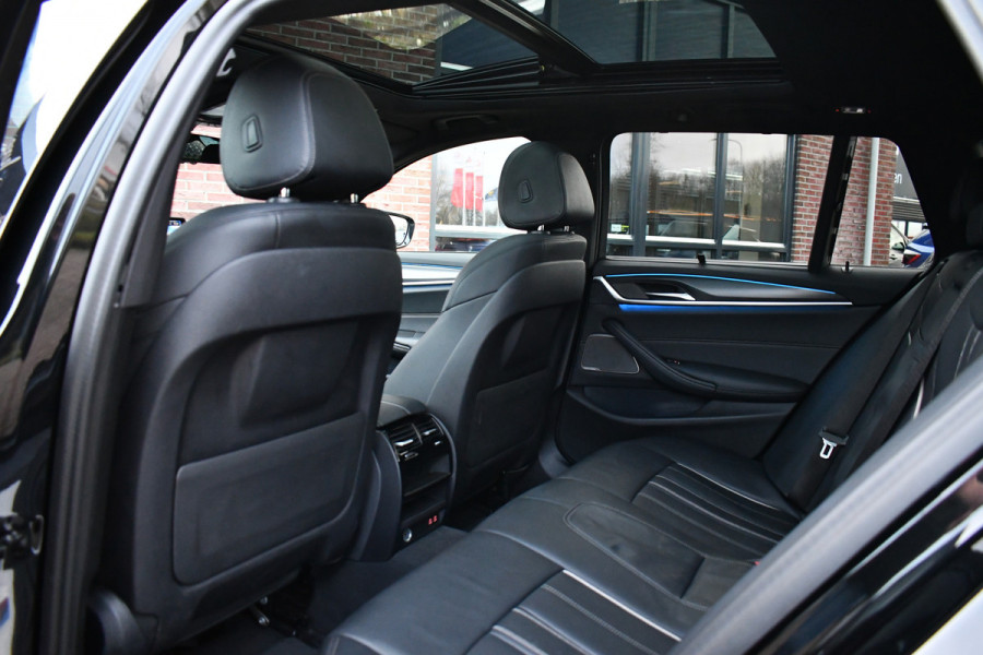 BMW 5 Serie Touring 530e xDrive M-Sport Pano ACC H/K HUD 19inch
