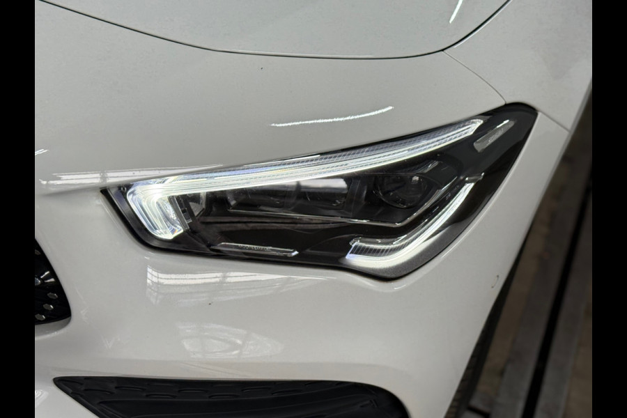 Mercedes-Benz CLA-Klasse Shooting Brake 200 Business Solution + AMG | Pano | Memory | Nightpakket | LED | Keyless | Premium Plus