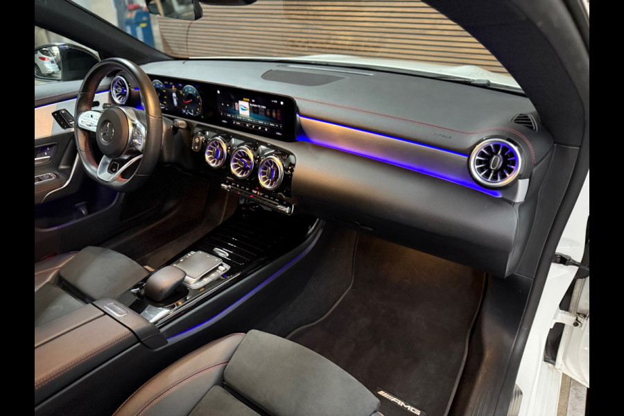 Mercedes-Benz CLA-Klasse Shooting Brake 200 Business Solution + AMG | Pano | Memory | Nightpakket | LED | Keyless | Premium Plus